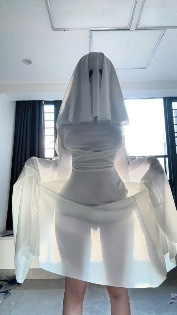 阿薰kaOri魔女姐姐cosplay全解析：暗黑御姐造型与神秘氛围还原[162P12V-2.61G]