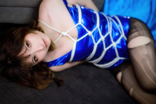 是三不是世w深蓝捆绑作品解析：暗黑系绳艺COS惊艳诠释[49P-458MB]