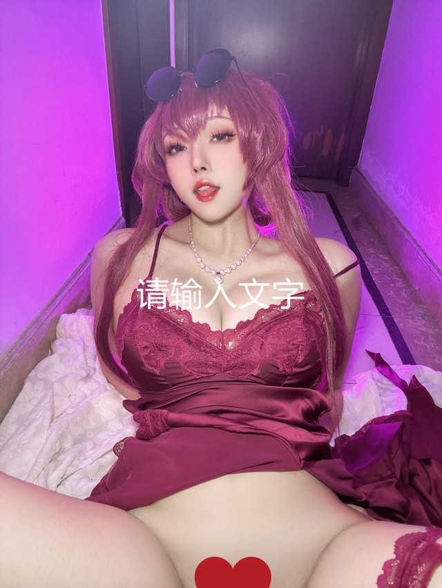 Natsuko夏夏子《卡芙卡睡衣》日系甜美风cosplay全解析｜崩坏星穹铁道高还原作品[34P6V-377MB]