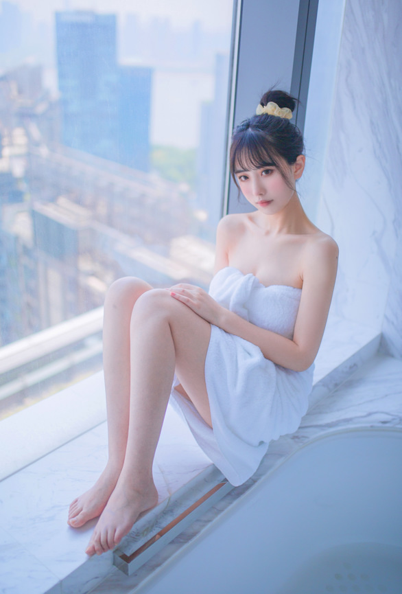 蜜汁猫裘的万圣节奇幻夜[27P-231MB]