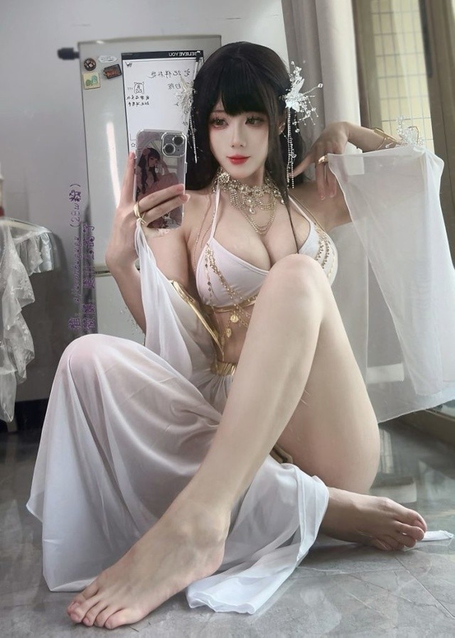 九言《舞娘》国风cosplay全解析：敦煌飞天造型细节大揭秘 [37P1V-343MB]